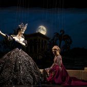 Marionettenoper lässt die Puppen tanzen