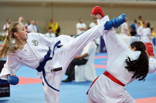 Einzig Hanna Devigili war schon bei einem WKF-Championat im Einsatz. Karate V