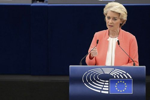 EU-Kommissionspräsidentin Ursula von der Leyen sprach am Mittwoch in Straßburg. Es kommen weitere Sanktionen gegen Russland.  AFP