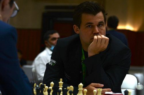 Magnus Carlsen wirft Hans Niemann Betrug vor.  AFP