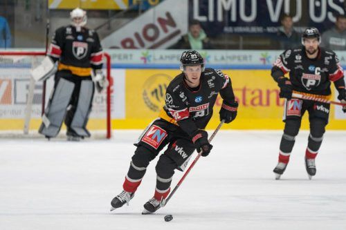 Marcel Zitz entschied mit seinem Premierentor in der Ice Liga zum 4:3 für die Pioneers das Spiel gegen den HCB Südtirol. Stiplovsek