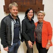 Premierenparty im ausverkauften Haus