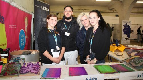 Mit Cathrin, Mikail, Andrea und Sabrina war auch die Firma Farben Krista vertreten.