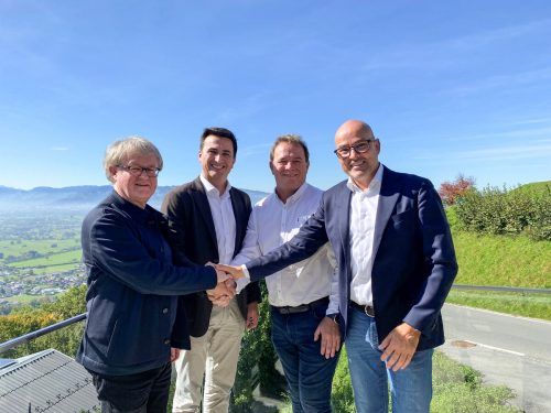Robert Vockenhuber (Carvatech), Michael Köb (Leiter Finanzen Doppelmayr), Reinhard Aschauer (Carvatech) und Thomas Pichler (Gf. Direktor Doppelmayr Holding SE).  FA