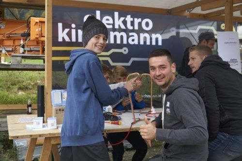 Vor Ort wurde gewerkt und ausprobiert.