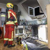 Feuerwehr holt Senior aus Brandhaus