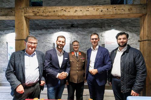 Wolfgang Maurer (allerArt), Bürgermeister Simon Tschann, Gunnar Vonbun (Kommandant Feuerwehr Bludenz), Markus Wallner und Cenk Dogan. Bernd Hofmeister