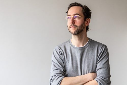Andreas Fogarasi wurde 2007 auf der 52. Biennale in Venedig mit dem Goldenen Löwen ausgezeichnet. Gergely Oláh