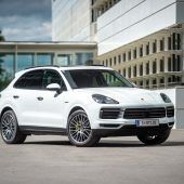 Kleiner Stromstoß für SUV-Sportler