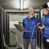 Prämie für Schlagzeug, Motorrad und Tennis