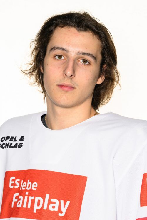 David Reinbacher steht bei jedem zweiten Tor des EHC Kloten auf dem Eis. gepa