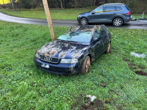 Der 19-Jährige wurde bei dem Unfall leicht verletzt. KaPO St. GAllen