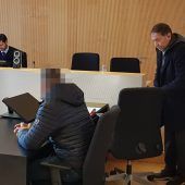 Bierflasche flog durch Table-Dance-Lokal