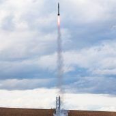 3 … 2 … 1 … Go : Raketen heben in Brederis ab
