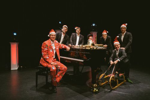 Die Bludenz Big Band Union spielen mit Philipp Lingg, Bastian Berchtold und Berndt Miller Weihnachtshits.  Buero Ludwina und Tabea Martin