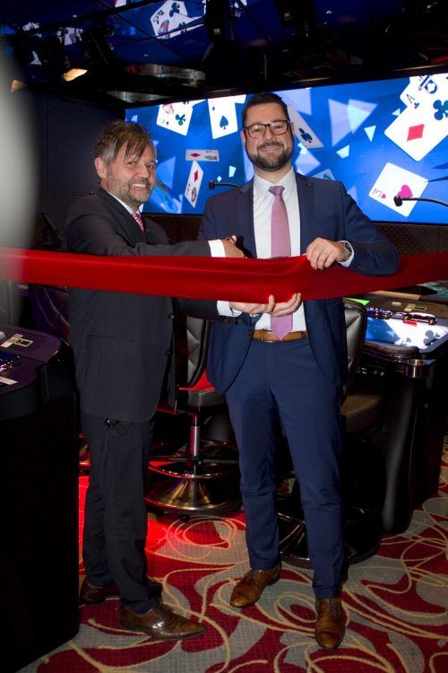 Die Gastgeber Josef Steurer und Herbert Vogel eröffneten die neue Casinozone.