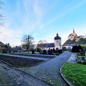 Neue Urnengräber am Waldfriedhof in Rankweil