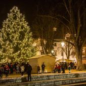 Am Schlossplatz gehen die Lichter an
