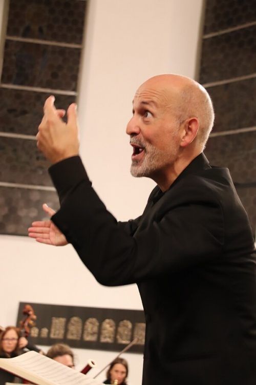 Domkapellmeister Benjamin Lack dirigierte das Requiem.