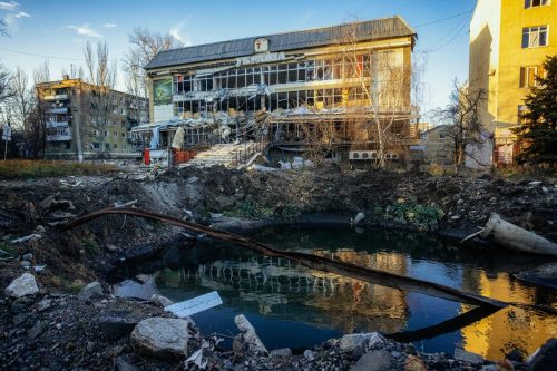 Ein zerstörtes Gebäude in der Stadt Bachmut in der Donezk-Region. afP