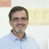 Ehrenvolle Aufgabe für Pfarrer Christian Stranz