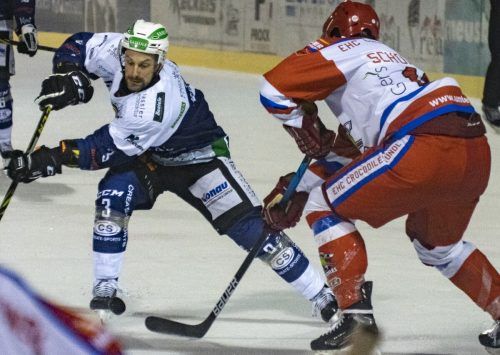 Ems-Hockey freut sich über einen Heimerfolg. mima