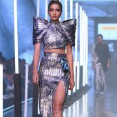 Metallic-Look