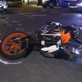 Biker von Pkw erfasst