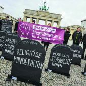 Proteste und Spiele