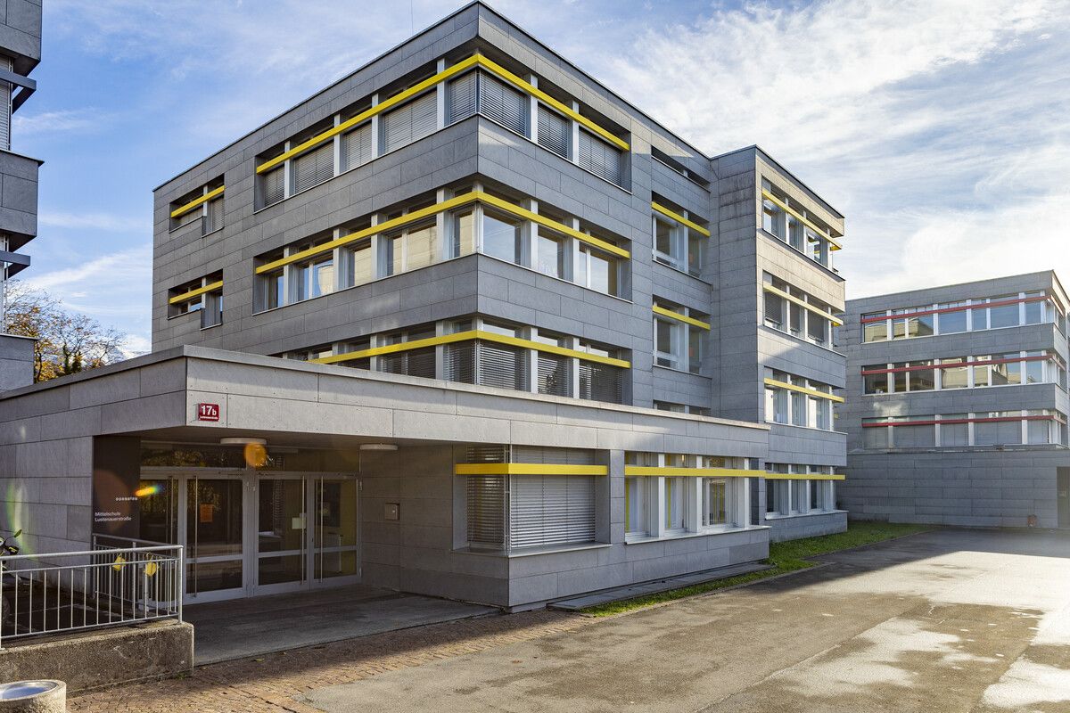 Die Mittelschule muss durch unruhige Zeiten navigiert werden. Dies hätte ein Lehrer im zweiten Dienstjahr tun sollen.⇒ VN/Paulitsch