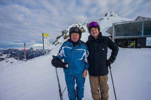 Gottfried und Thomas Krobath kurz vor der ersten Abfahrt der Saison.