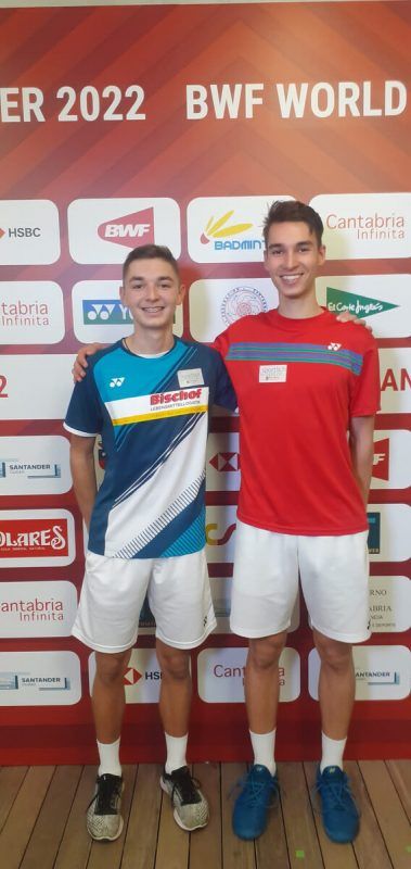 Ilija Nicolussi und Simon Bailoni nahmen an der Jugend-Weltmeisterschaft im Badminton in Santander (Spanien) teil.