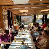 Feierstimmung im Haus Nenzing: Bewohner feiern Oktoberfest