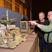 Mit viel Liebe zum Detail Krippen gebaut
