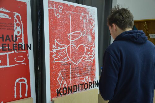 Ab 15. Februar ist die Ausstellung im carlaStore in Bludenz zu sehen.  Caritas Vorarlberg/ Bernadette Ganahal
