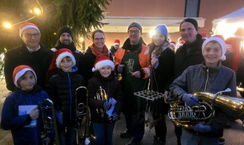 Organisator Stephan Schnetzer und sein Team freuen sich über einen gelungenen Start in den Advent.