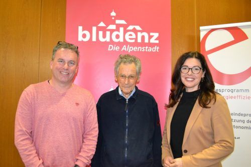 Ralf Engelmann (Leiter der Abteilung Soziales der Stadt Bludenz), Referent Josef Bachmann sowie Andrea Mallitsch, Stadträtin für Gesundheit, Soziales, Familie und Integration. BI