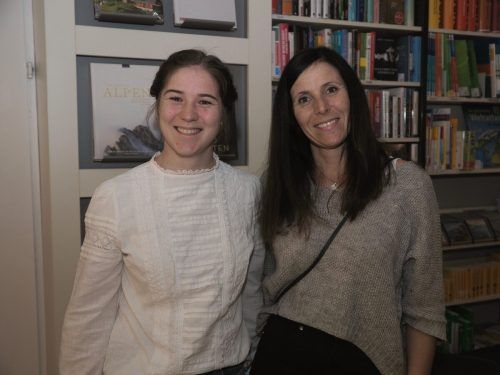 Romantik und Fantasy-Fans: Lara und Alexandra Pisch.