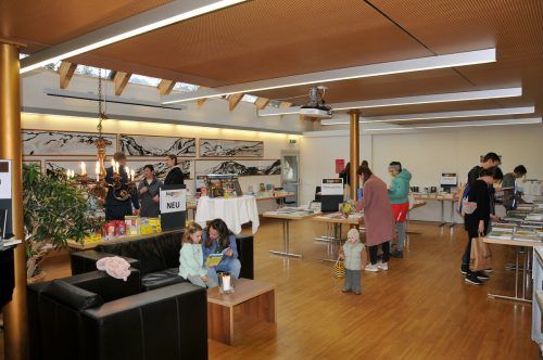 Sowohl in der bugo Bücherei als auch im Konsumsaal gab es während der Ausstellung einiges zu entdecken.  bugo