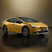 Autonews der Woche Neuauflage des Toyota Prius / Greepeace-Studie sieht zu viele Verbrenner in Planung / Elektro-Crossover von Subaru starklar