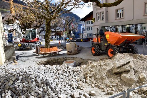 Unter anderem gibt es bei kommunalen Investitionen wie Straßensanierungen Unterstützung. Gerhard Scopoli