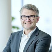 Kurse schlagen weiter hohe Wellen