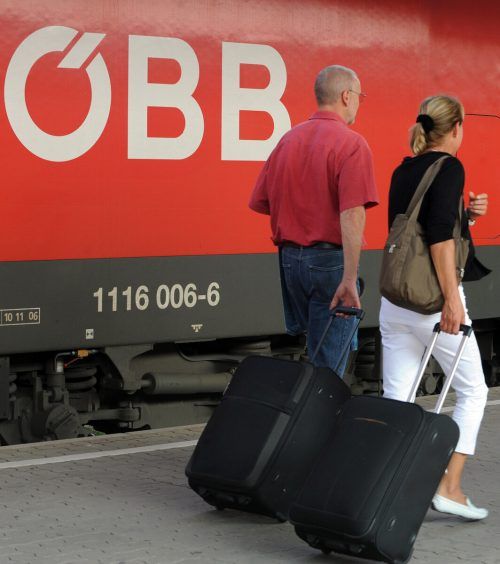 8900 Taschen, Koffer oder Rucksäcke blieben liegen. APA/Pfarrhofer