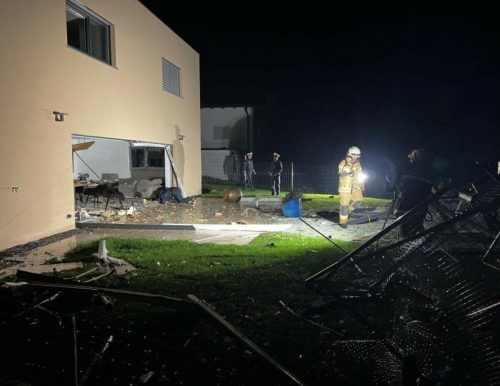 Abbruchreif ist das durch eine Explosion beschädigte Haus in Hohenweiler.   stp