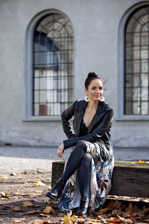 Aja Zischg singt und spielt heute in Nüziders.  Christina Anzenberger-Fink