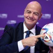Neuer Ball für die finalen vier WM-Spiele