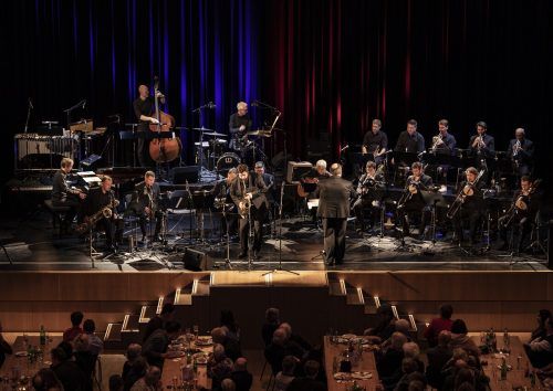 Als Bandleader am Pult steht nach einer kurzfristigen Umdisposition erstmals der 36-jährige Dornbirner Thomas Halfer.  L. Hämmerle (2)