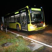 Pkw krachte in Linienbus