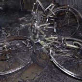 Alarm in Hard: Autos und Müllstation in Flammen