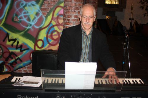 Auch Musikschuldirektor Ingold Breuss spielte auf.  